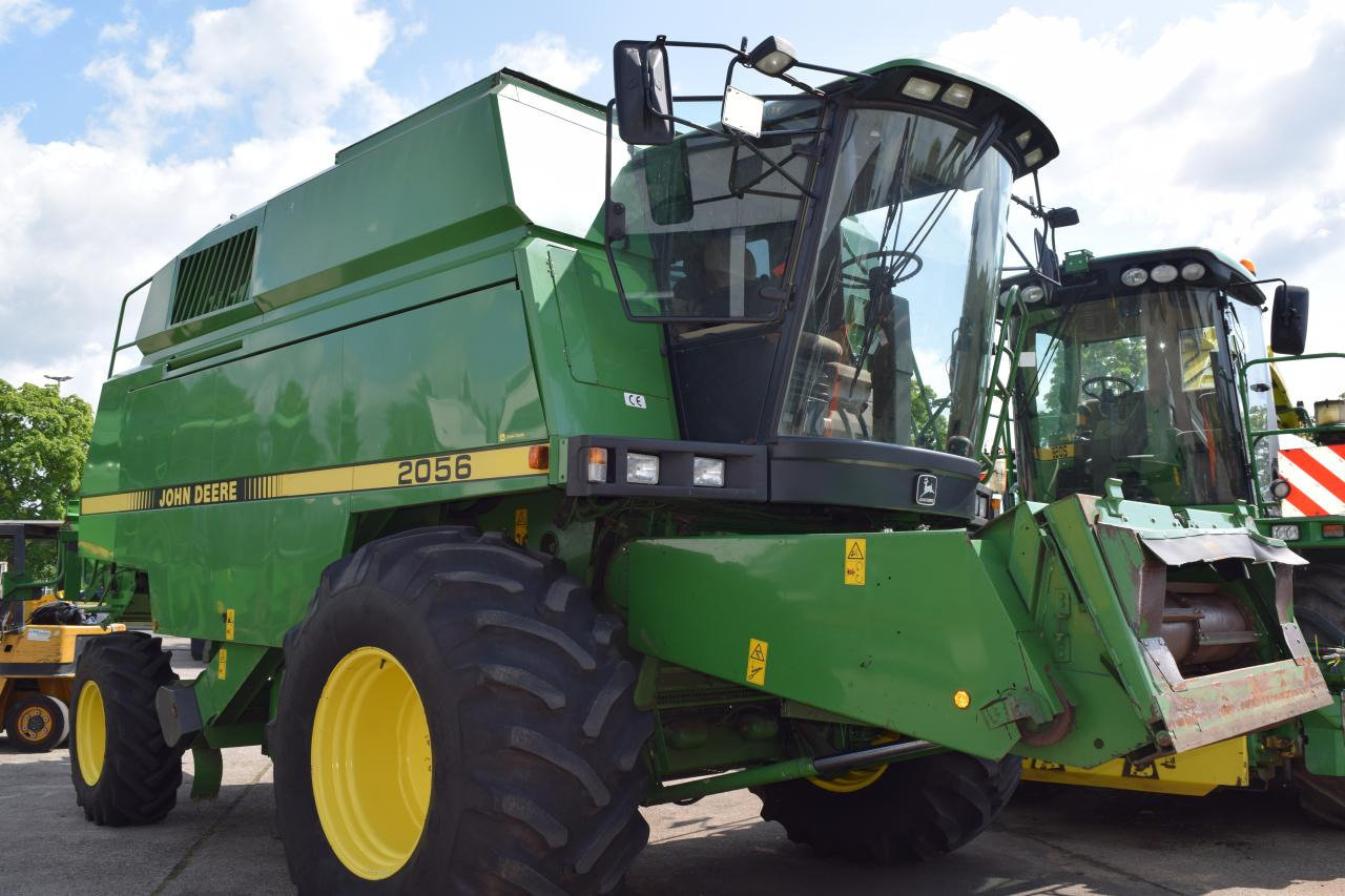 John Deere 2056 - Kombinovani kombajn: slika 2 John Deere 2056 - Kombinovani kombajn: slika 2