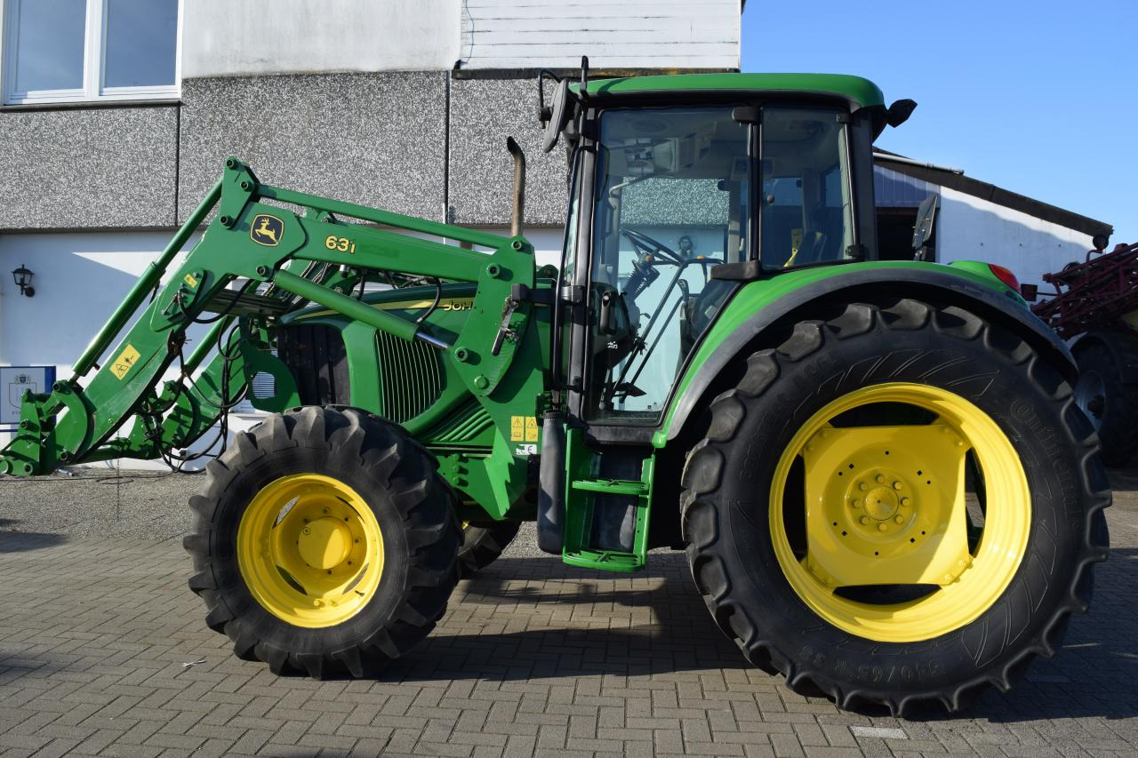 John Deere 6220 - Traktor: slika 1 John Deere 6220 - Traktor: slika 1
