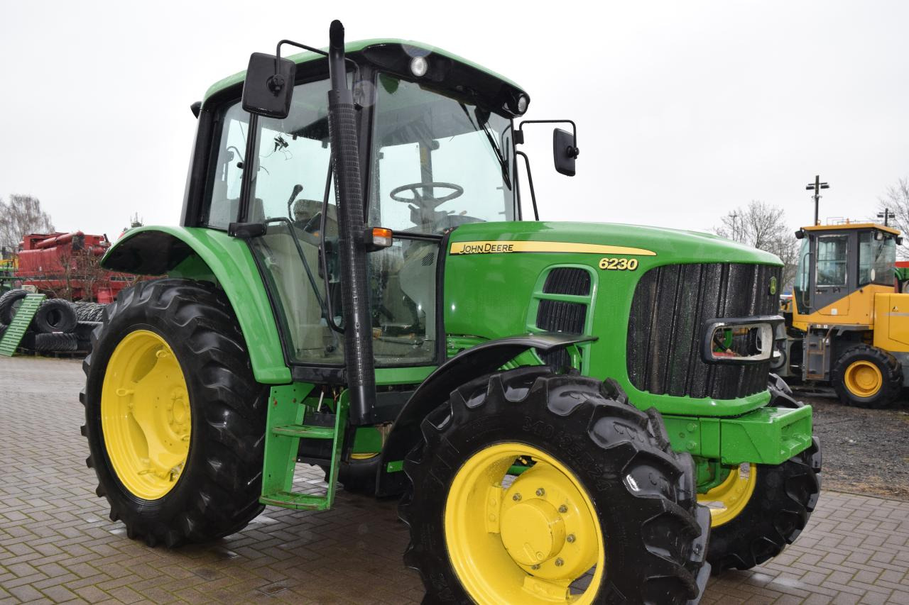 John Deere 6230 - Traktor: slika 2 John Deere 6230 - Traktor: slika 2
