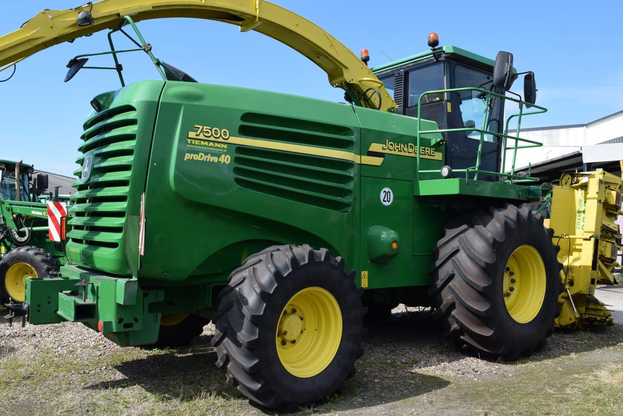 John Deere 7400 - Kombajn za stočnu hranu: slika 4 John Deere 7400 - Kombajn za stočnu hranu: slika 4