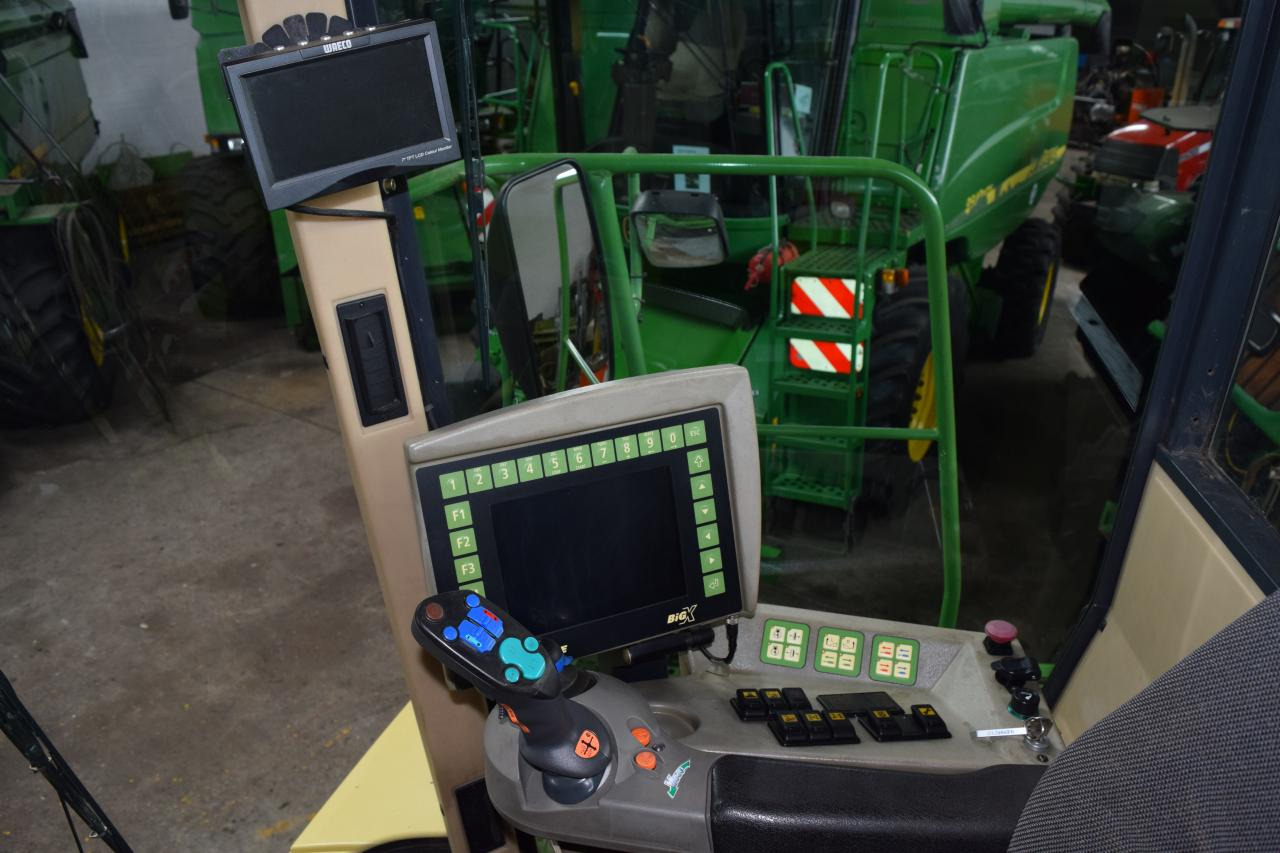 Kombajn za stočnu hranu Krone Big X V8: slika 9