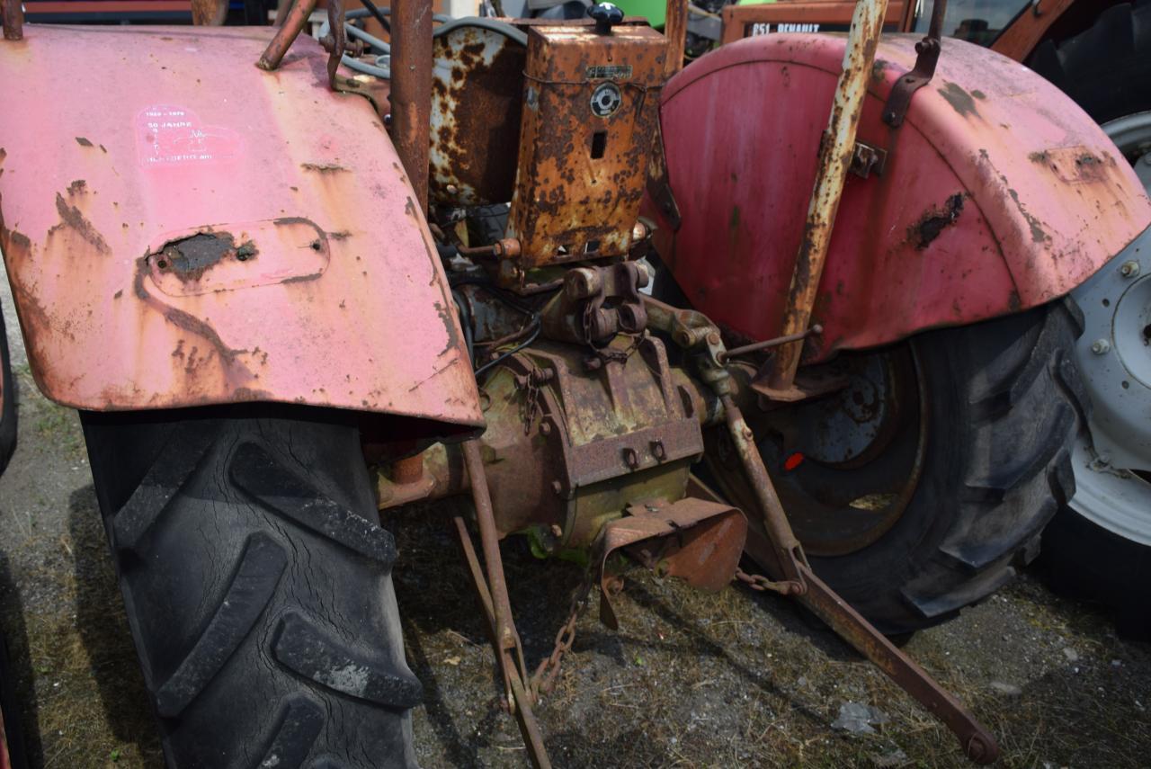 Massey Ferguson MF 35 - Traktor: slika 3 Massey Ferguson MF 35 - Traktor: slika 3