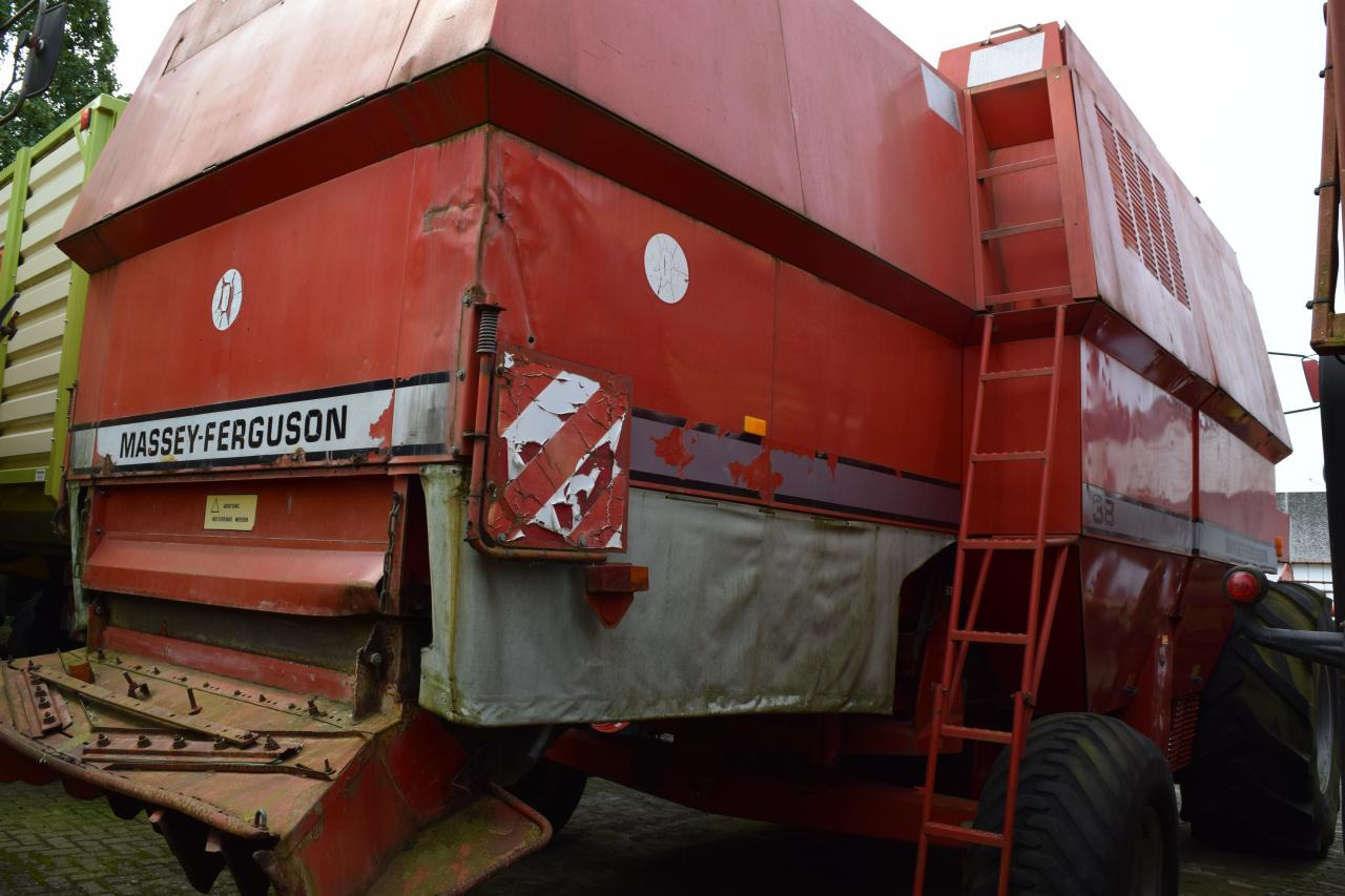 Massey Ferguson MF 38 - Kombinovani kombajn: slika 4 Massey Ferguson MF 38 - Kombinovani kombajn: slika 4