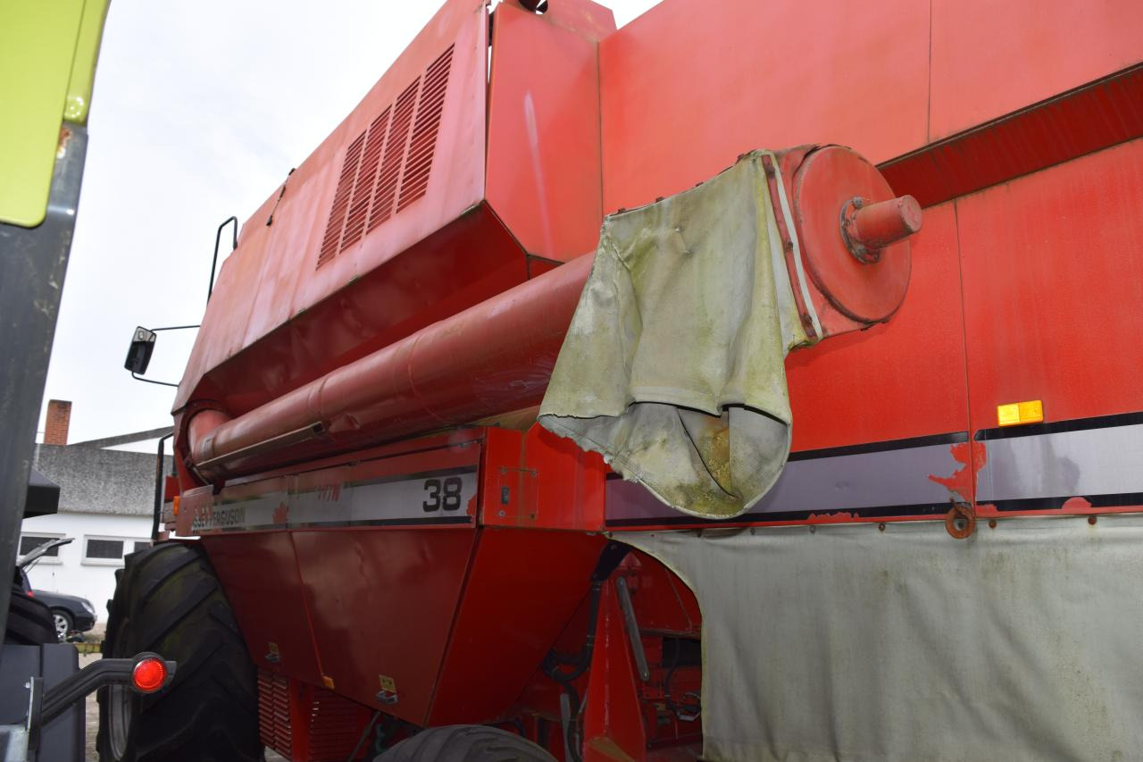 Massey Ferguson MF 38 - Kombinovani kombajn: slika 5 Massey Ferguson MF 38 - Kombinovani kombajn: slika 5