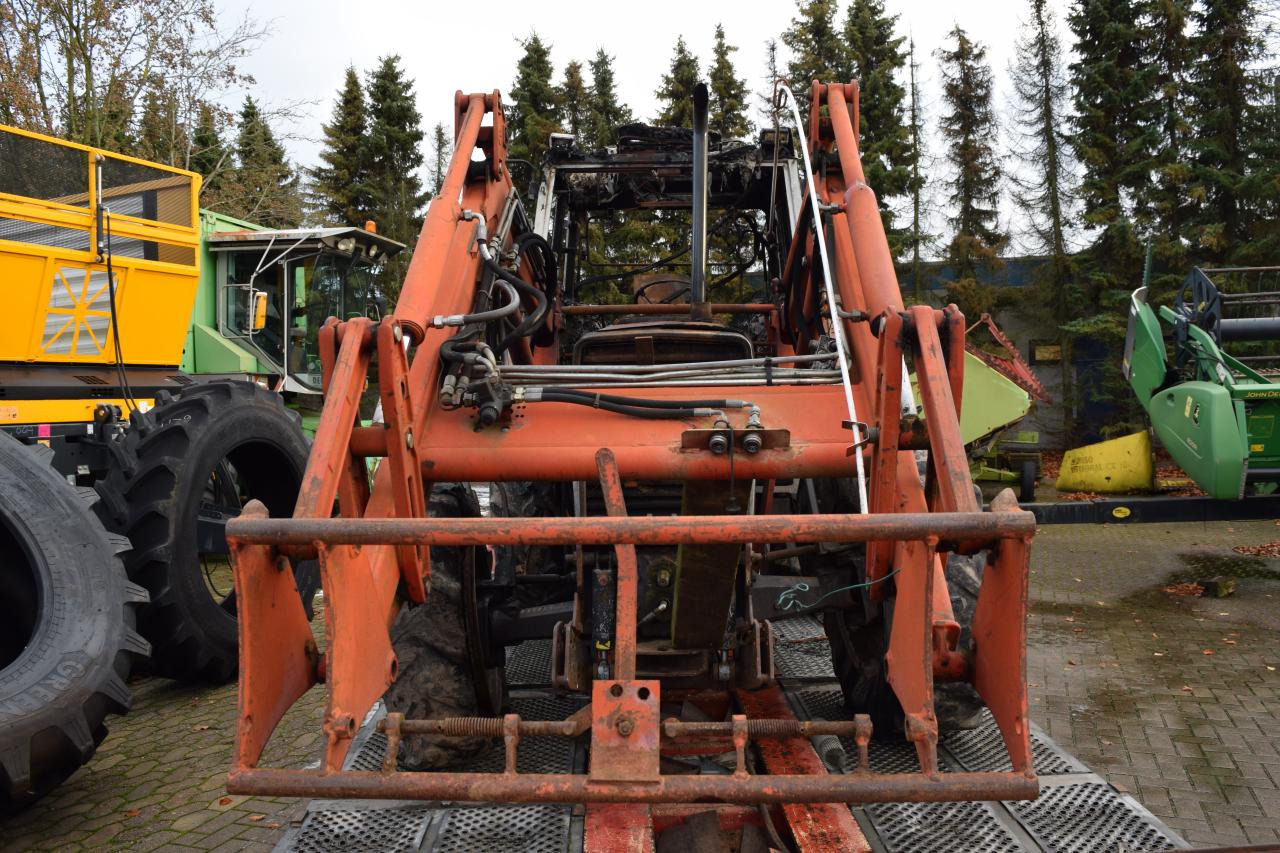 Massey Ferguson MF 390 T *Brandschaden* - Traktor: slika 3 Massey Ferguson MF 390 T *Brandschaden* - Traktor: slika 3