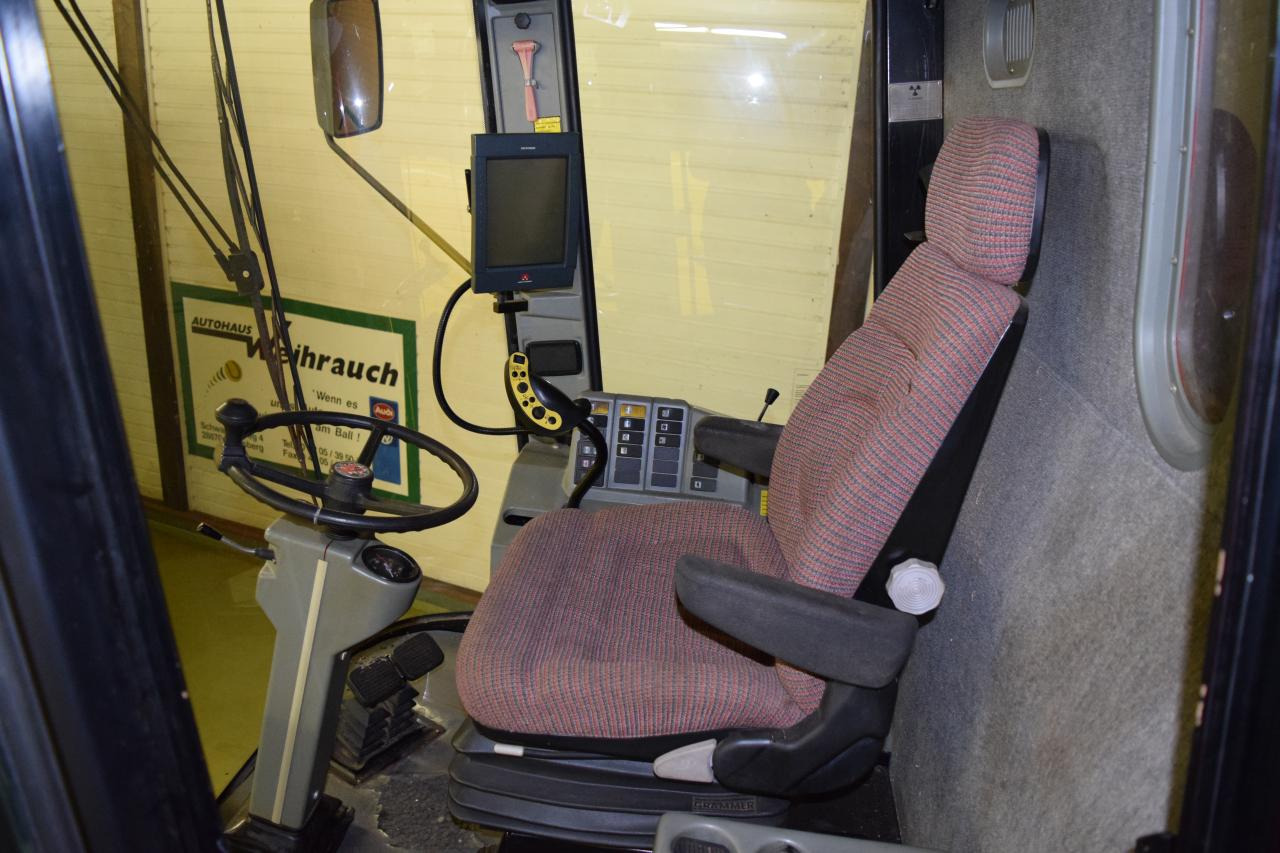 Massey Ferguson MF 40 RS - Kombinovani kombajn: slika 5 Massey Ferguson MF 40 RS - Kombinovani kombajn: slika 5