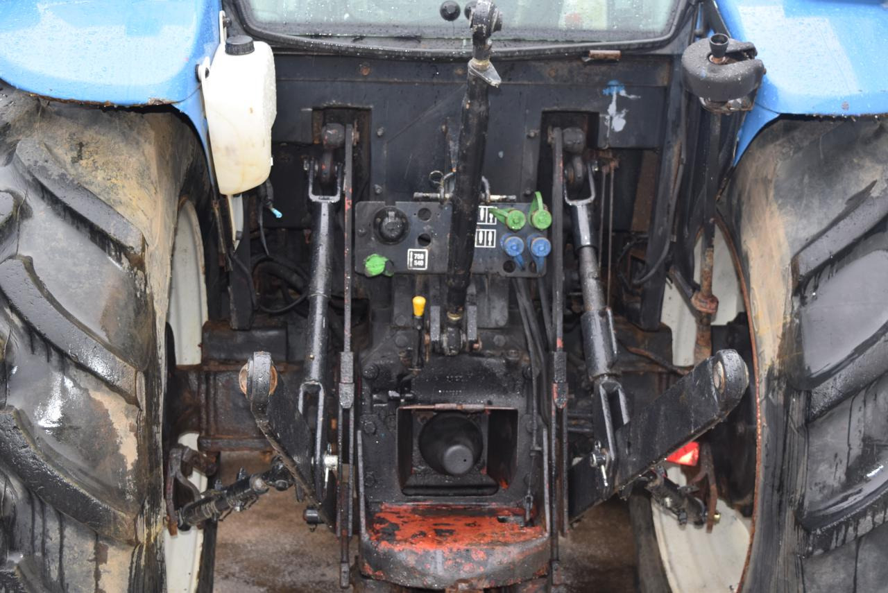 New Holland TD 5040 - Traktor: slika 5 New Holland TD 5040 - Traktor: slika 5