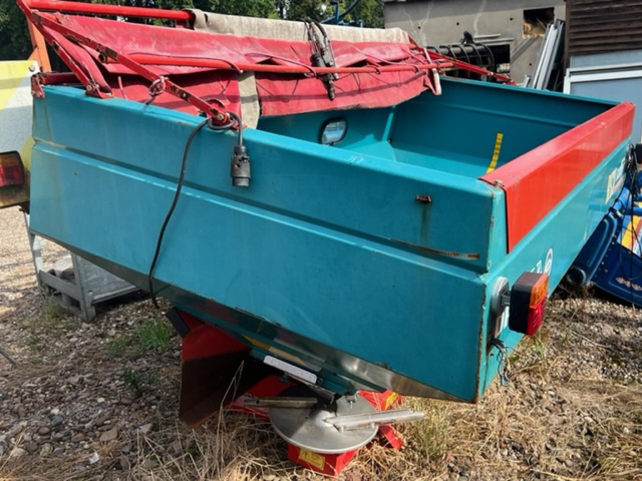 Sulky Burel DPX 2004 - Rasipač veštačkog đubriva: slika 3 Sulky Burel DPX 2004 - Rasipač veštačkog đubriva: slika 3