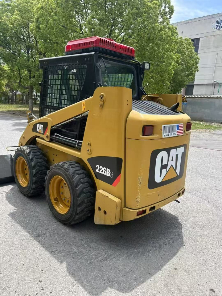 CAT 226B3 - Mini utovarivač: slika 5 CAT 226B3 - Mini utovarivač: slika 5