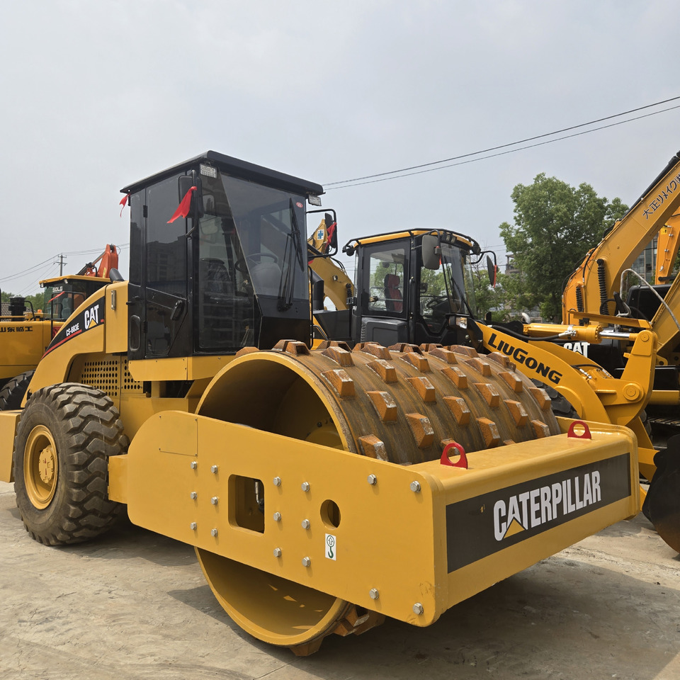 CAT CS683E - Kompaktor: slika 2 CAT CS683E - Kompaktor: slika 2