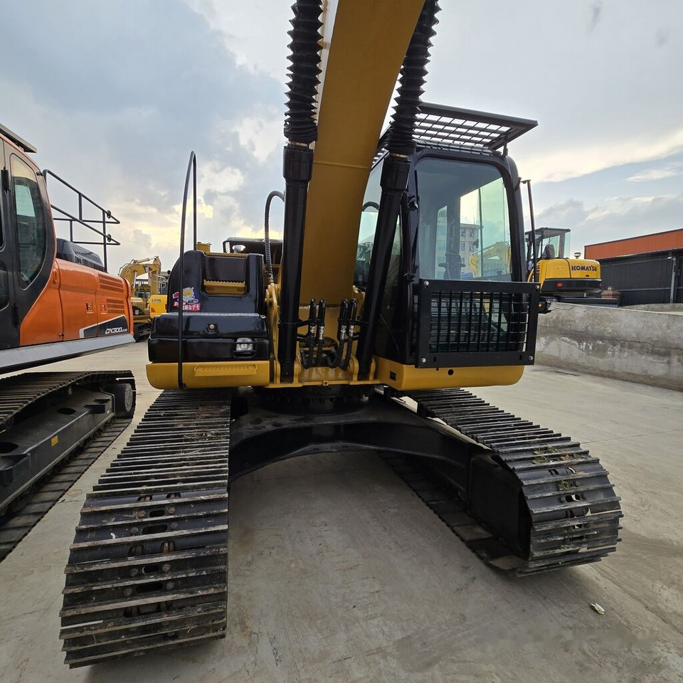 Caterpillar 320DL - Bager guseničar: slika 1 Caterpillar 320DL - Bager guseničar: slika 1