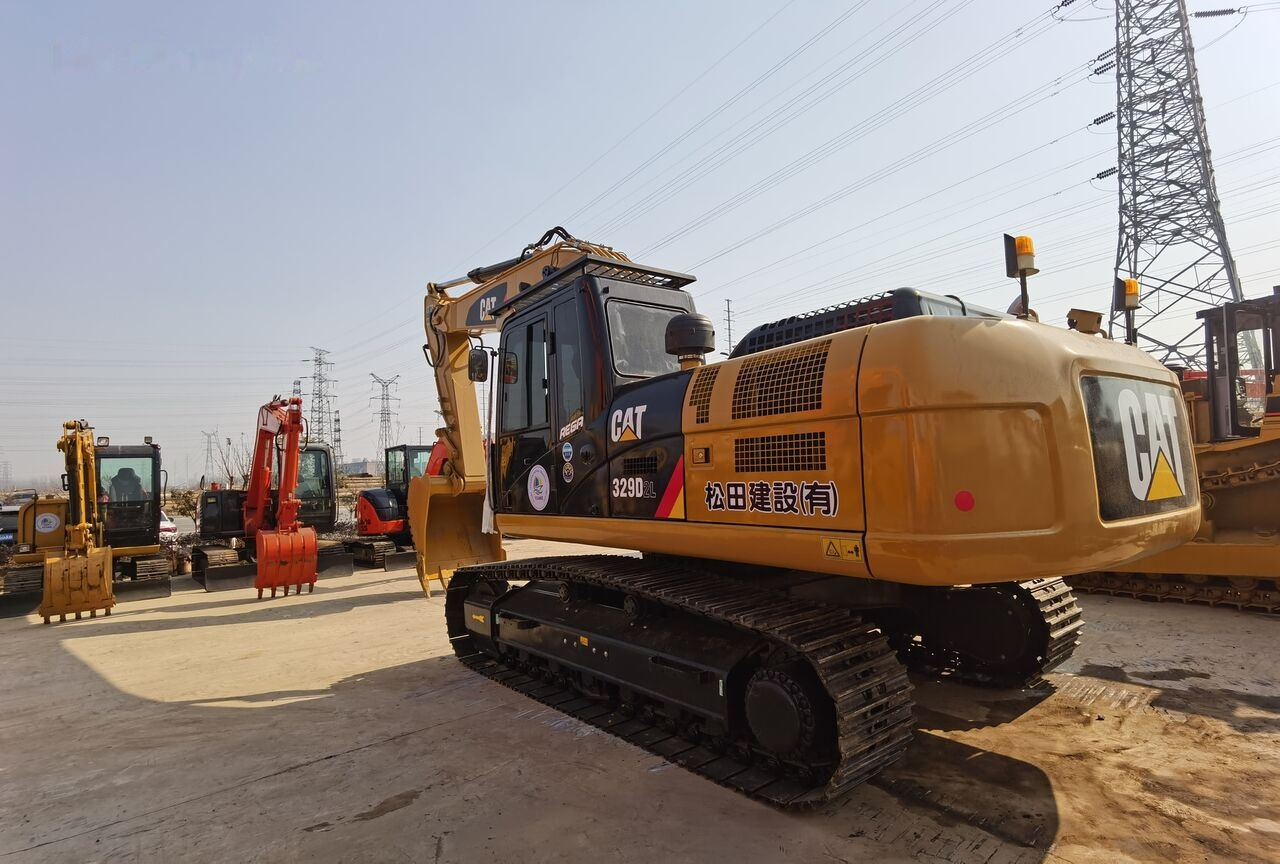 Bager guseničar Caterpillar 329D2L: slika 10