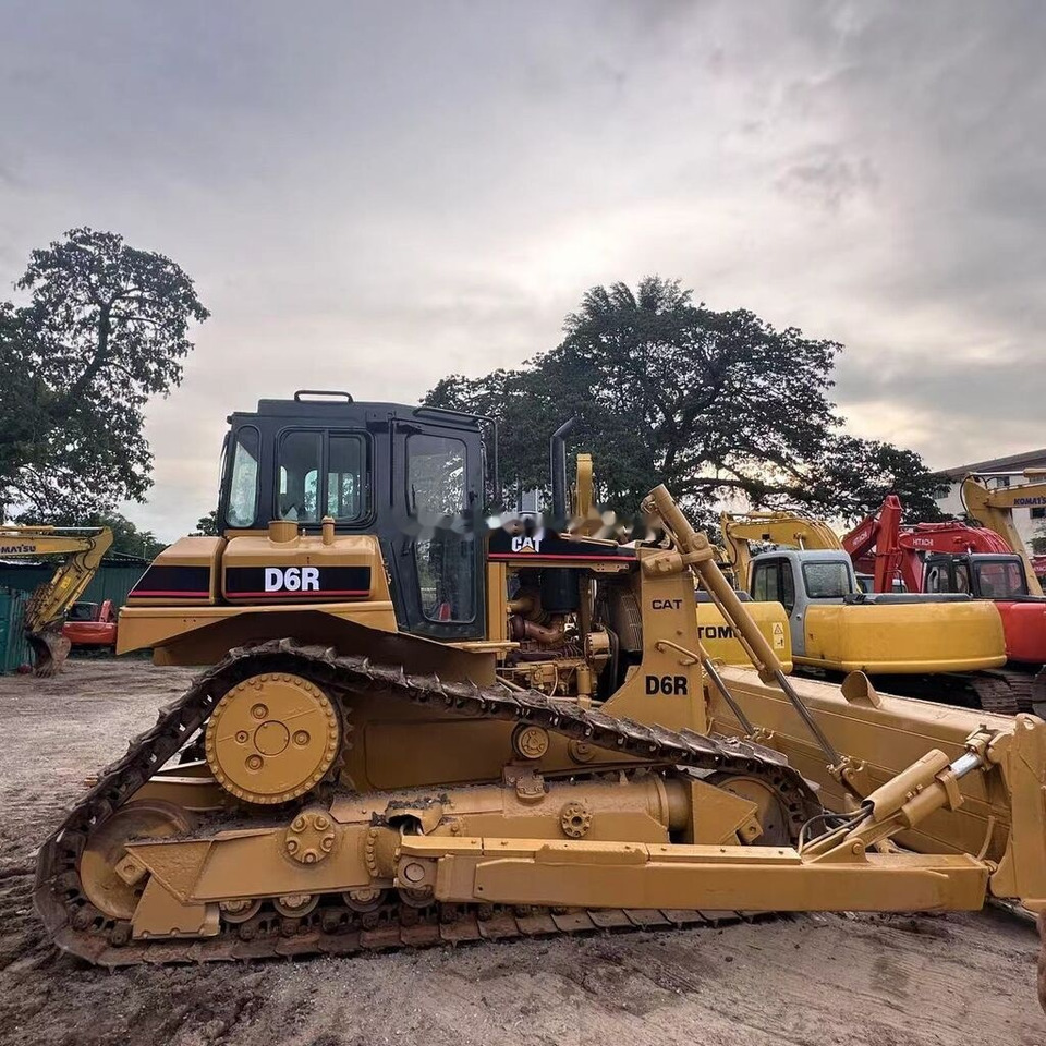Caterpillar D 6 R - Buldožer: slika 2 Caterpillar D 6 R - Buldožer: slika 2