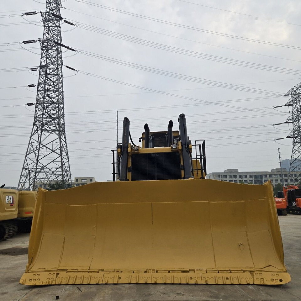 Buldožer Caterpillar D10R: slika 10