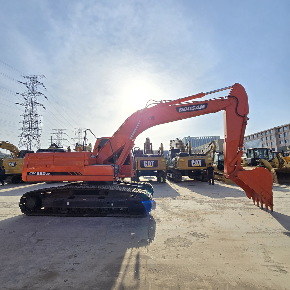 DOOSAN DX225LCA - Bager guseničar: slika 2 DOOSAN DX225LCA - Bager guseničar: slika 2