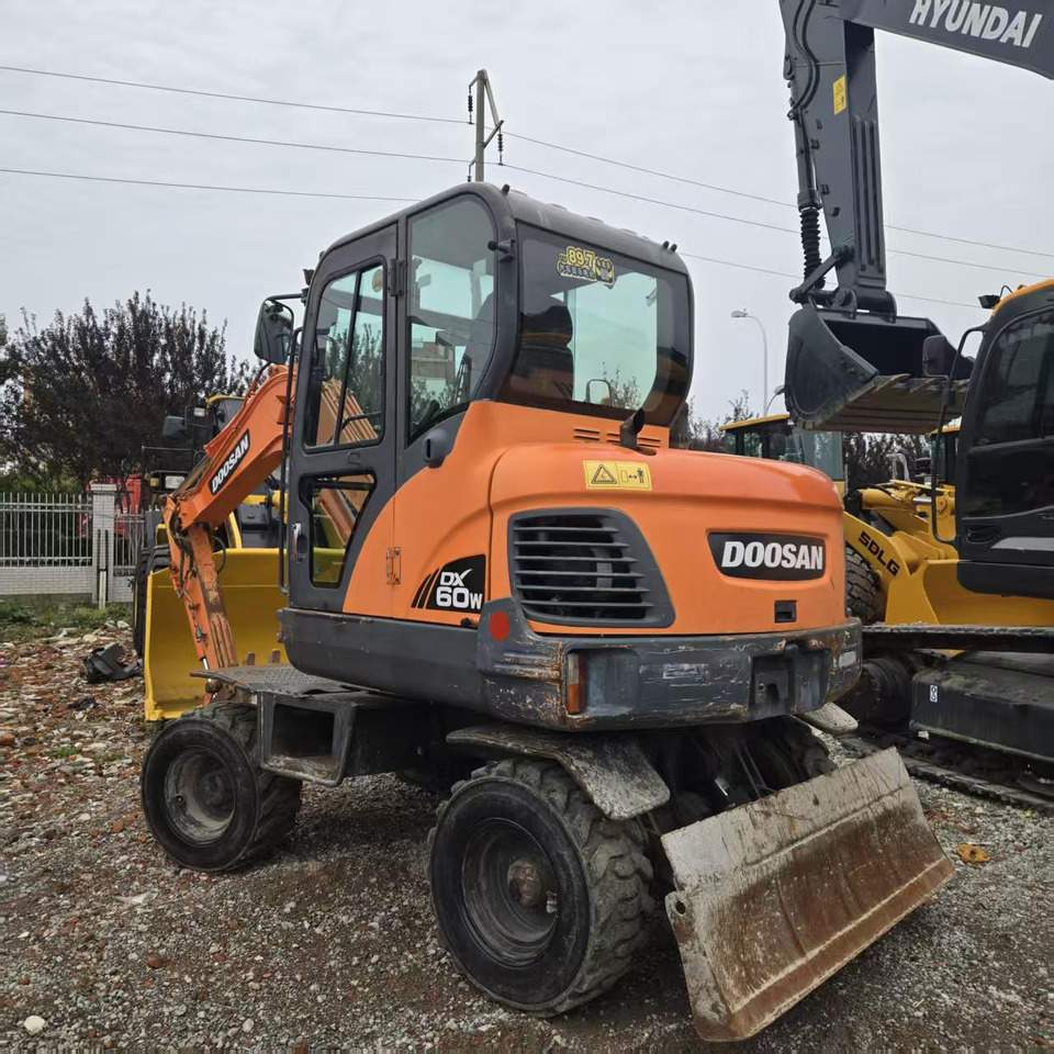DOOSAN DX60W - Bager točkaš: slika 5 DOOSAN DX60W - Bager točkaš: slika 5