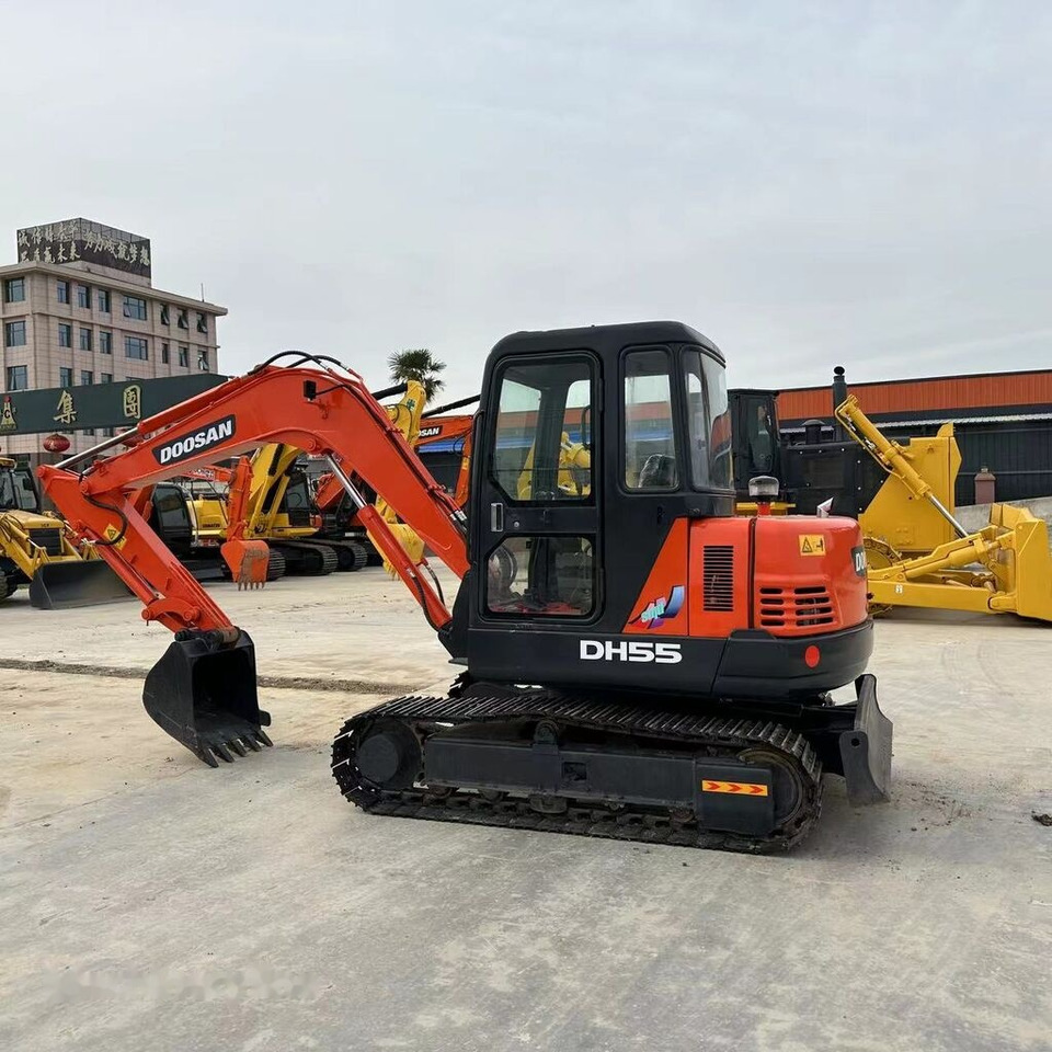 Doosan DH55 - Mini bager: slika 2 Doosan DH55 - Mini bager: slika 2