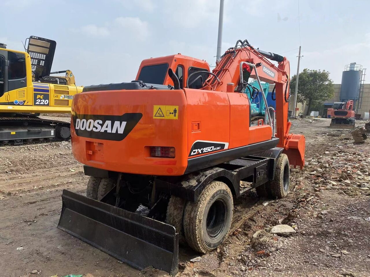 Doosan DX150W - Bager točkaš: slika 2 Doosan DX150W - Bager točkaš: slika 2