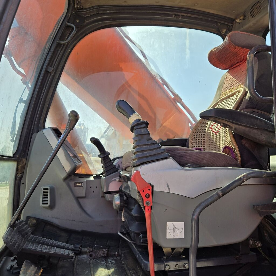 Bager guseničar Doosan DX225LCA: slika 11