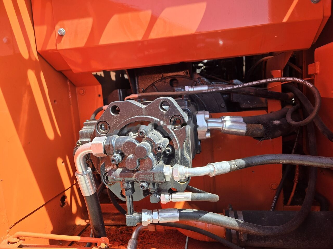 Bager guseničar Doosan DX300: slika 10 Bager guseničar Doosan DX300: slika 10