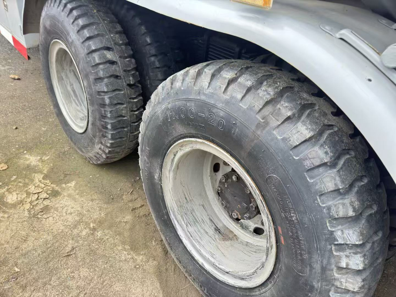 Kamion cisterna FAW tanker truck: slika 8 Kamion cisterna FAW tanker truck: slika 8