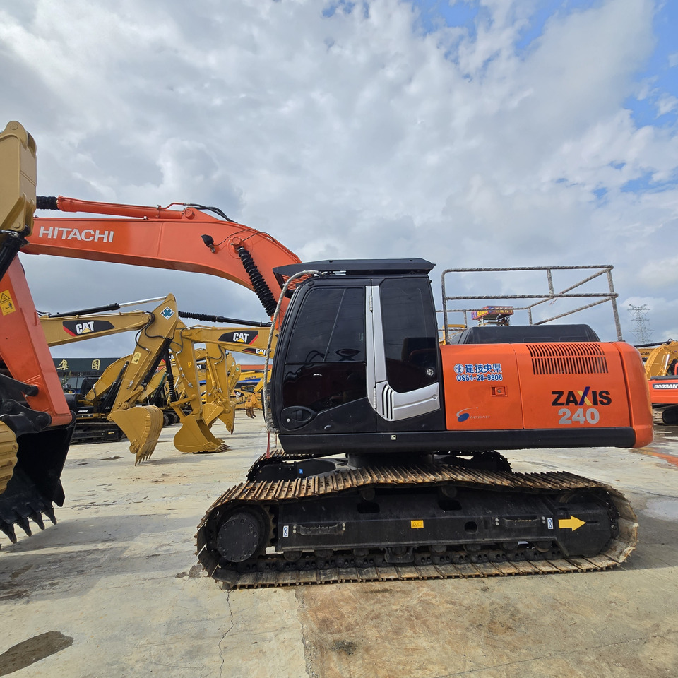 HITACHI ZX240 - Bager guseničar: slika 1 HITACHI ZX240 - Bager guseničar: slika 1