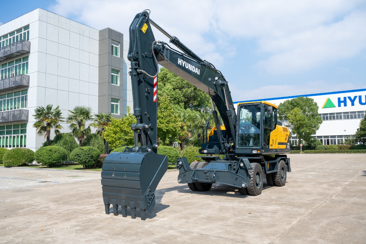 HYUNDAI HW210 - Bager točkaš: slika 2 HYUNDAI HW210 - Bager točkaš: slika 2