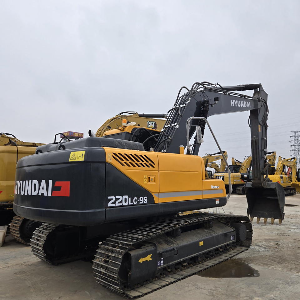 HYUNDAI R220LC-9S - Bager guseničar: slika 2 HYUNDAI R220LC-9S - Bager guseničar: slika 2