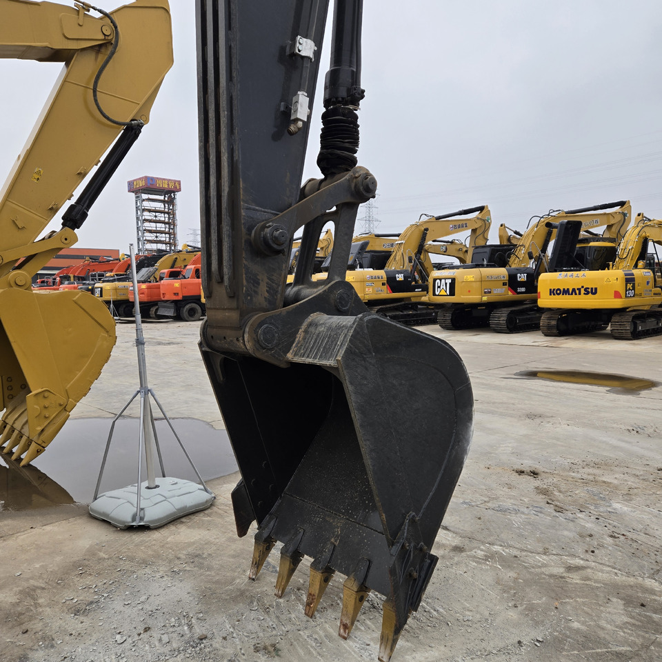 HYUNDAI R220LC-9S - Bager guseničar: slika 5 HYUNDAI R220LC-9S - Bager guseničar: slika 5
