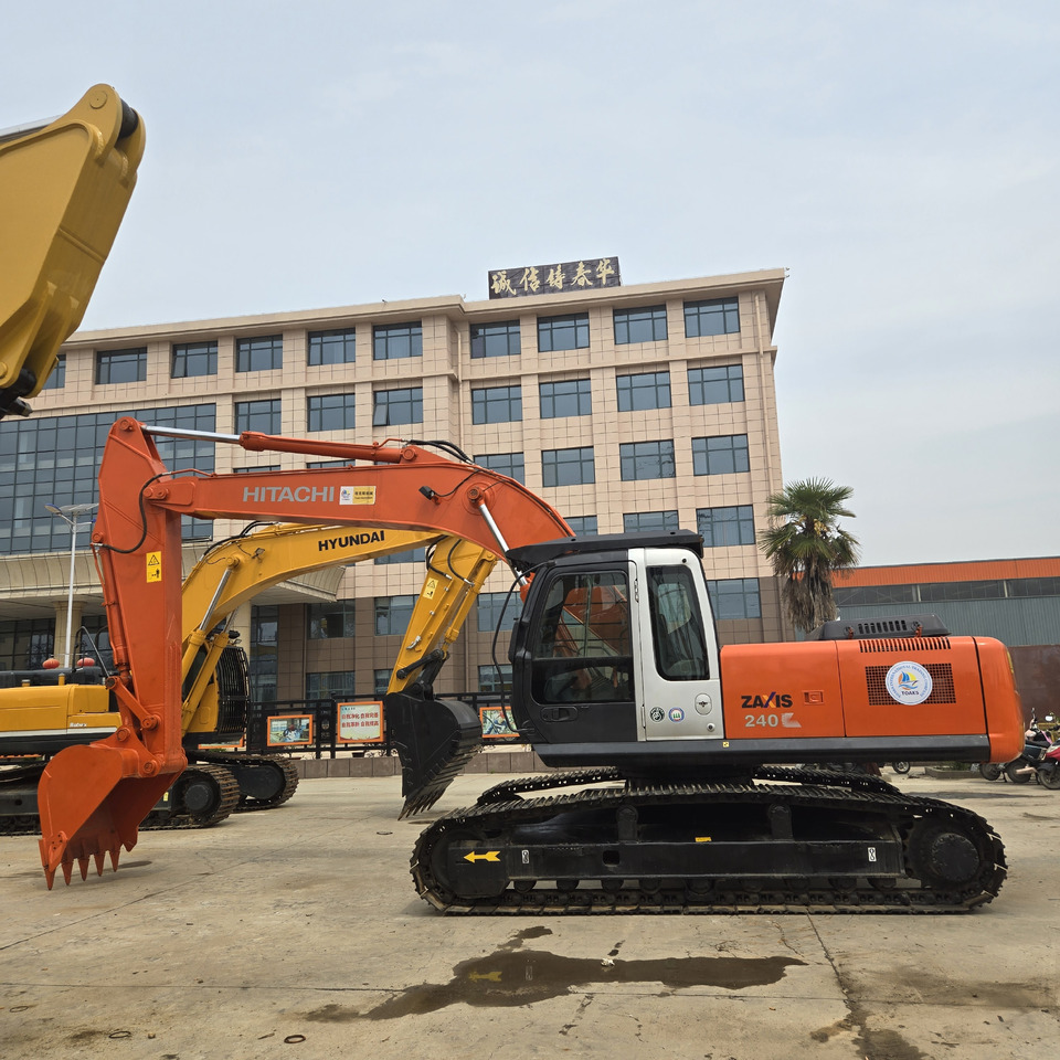 Hitachi ZX240 - Bager guseničar: slika 1 Hitachi ZX240 - Bager guseničar: slika 1