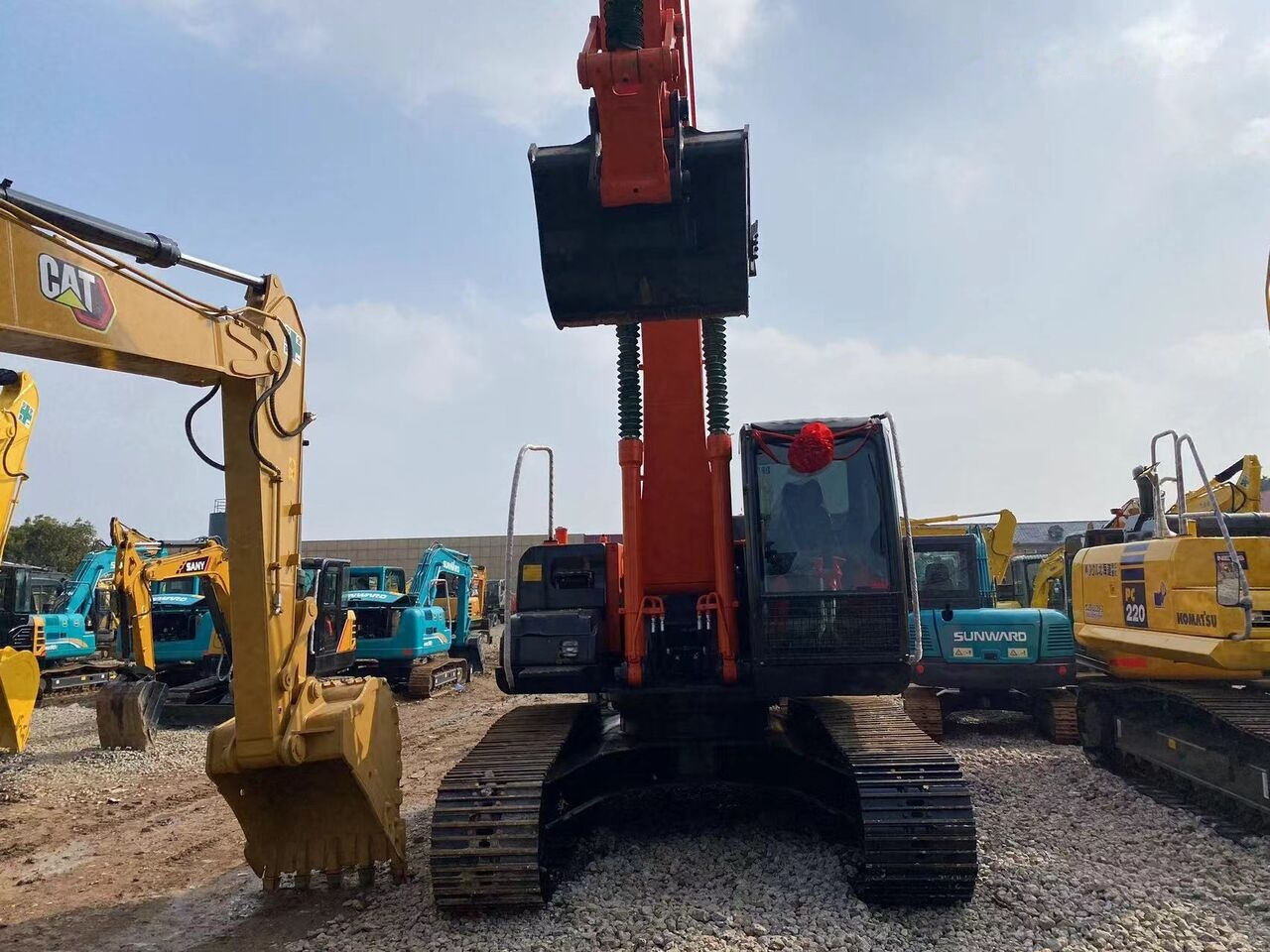 Hitachi ZX240H - Bager guseničar: slika 5 Hitachi ZX240H - Bager guseničar: slika 5