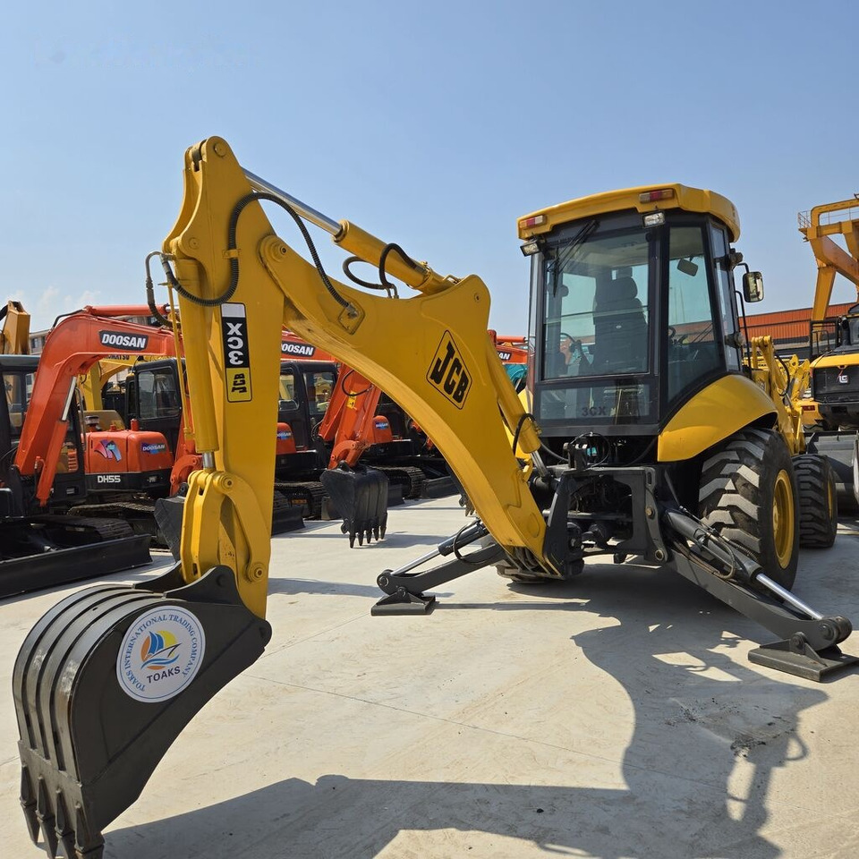 JCB 3CX - Bager utovarivač: slika 3 JCB 3CX - Bager utovarivač: slika 3