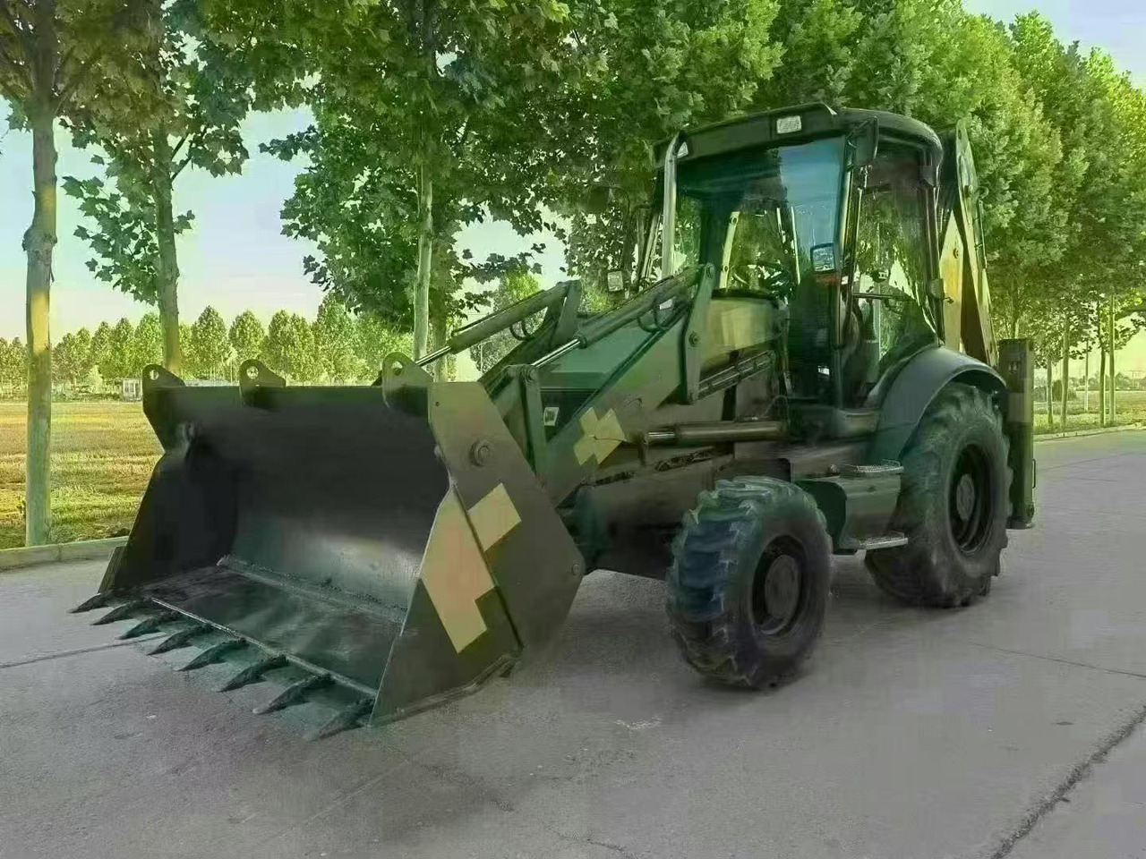 JCB 3CX - Bager utovarivač: slika 2 JCB 3CX - Bager utovarivač: slika 2