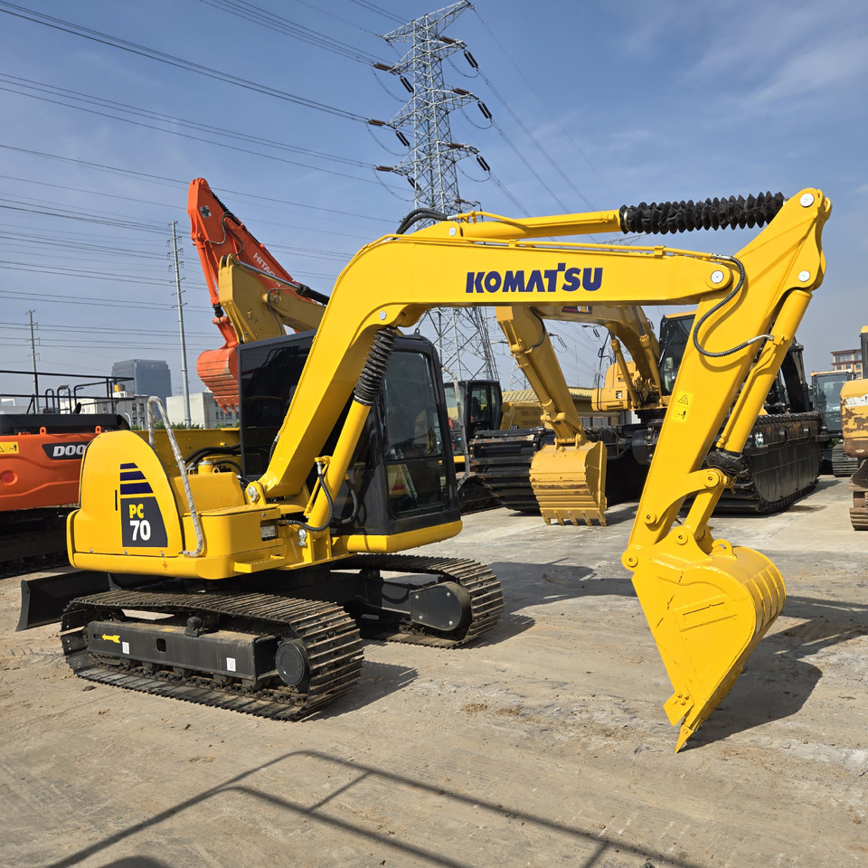 KOMATSU PC70-8 - Mini bager: slika 1 KOMATSU PC70-8 - Mini bager: slika 1