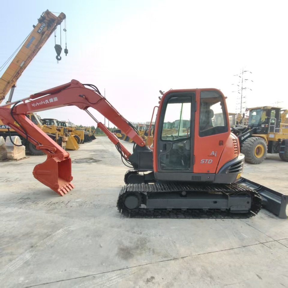 KUBOTA KX185 - Bager: slika 2 KUBOTA KX185 - Bager: slika 2