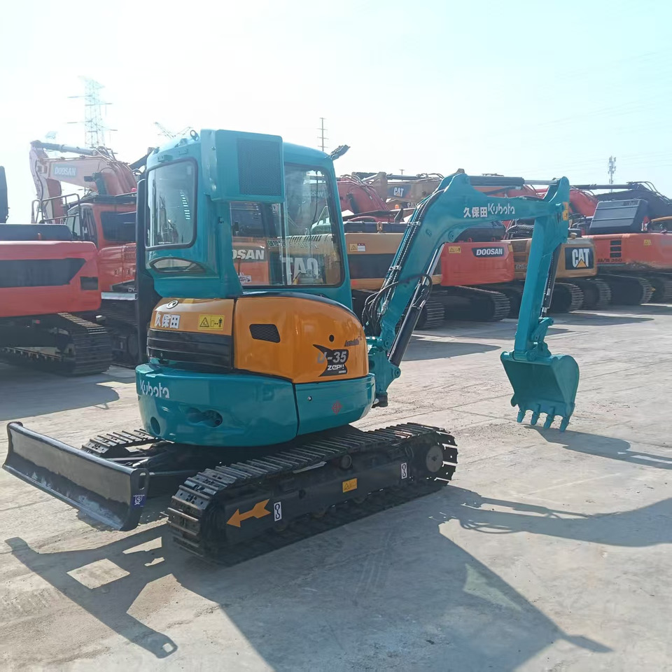 KUBOTA U35 - Mini bager: slika 1 KUBOTA U35 - Mini bager: slika 1
