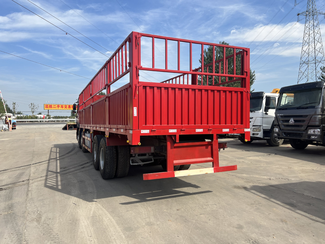 SINOTRUK HOWO 8*4 Fence Truck - Kamion: slika 5 SINOTRUK HOWO 8*4 Fence Truck - Kamion: slika 5