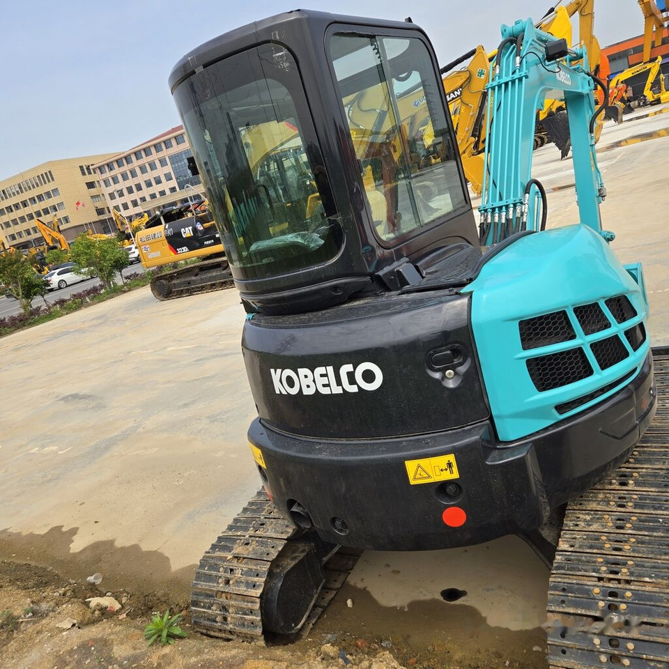 Kobelco SK55SR - Mini bager: slika 4 Kobelco SK55SR - Mini bager: slika 4
