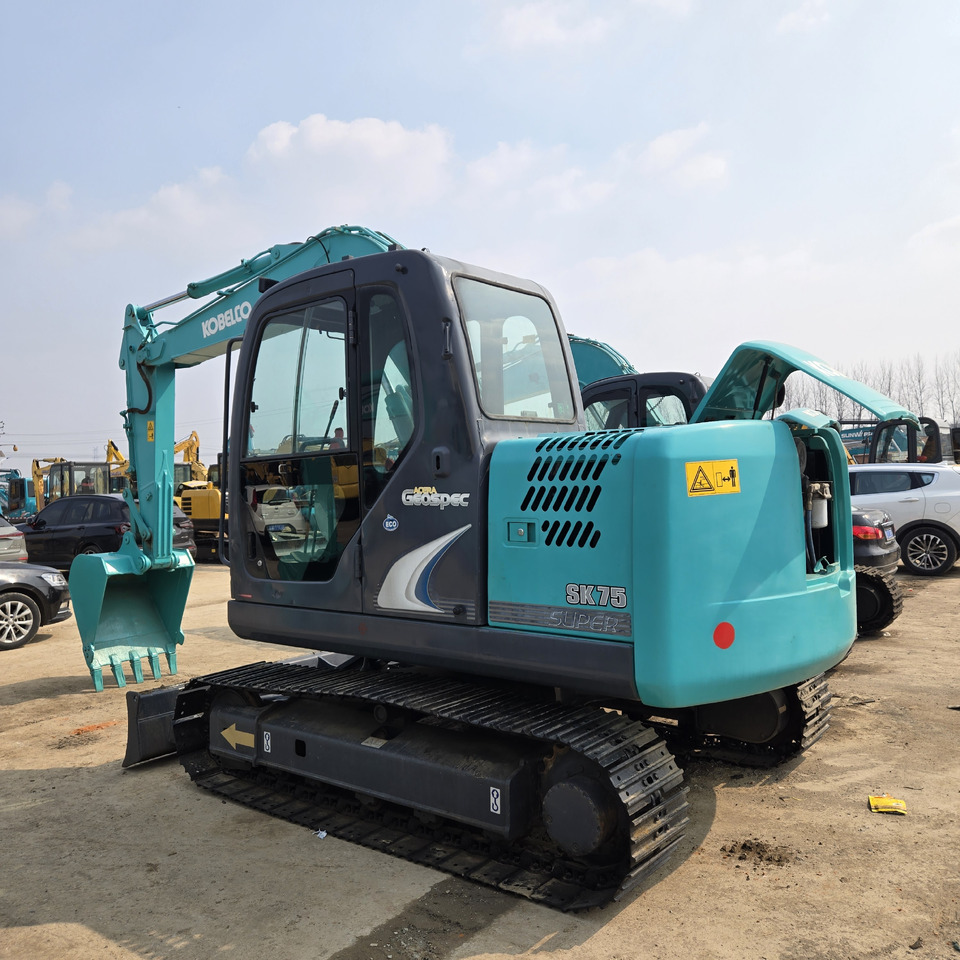 Kobelco SK75-8 - Mini bager: slika 3 Kobelco SK75-8 - Mini bager: slika 3