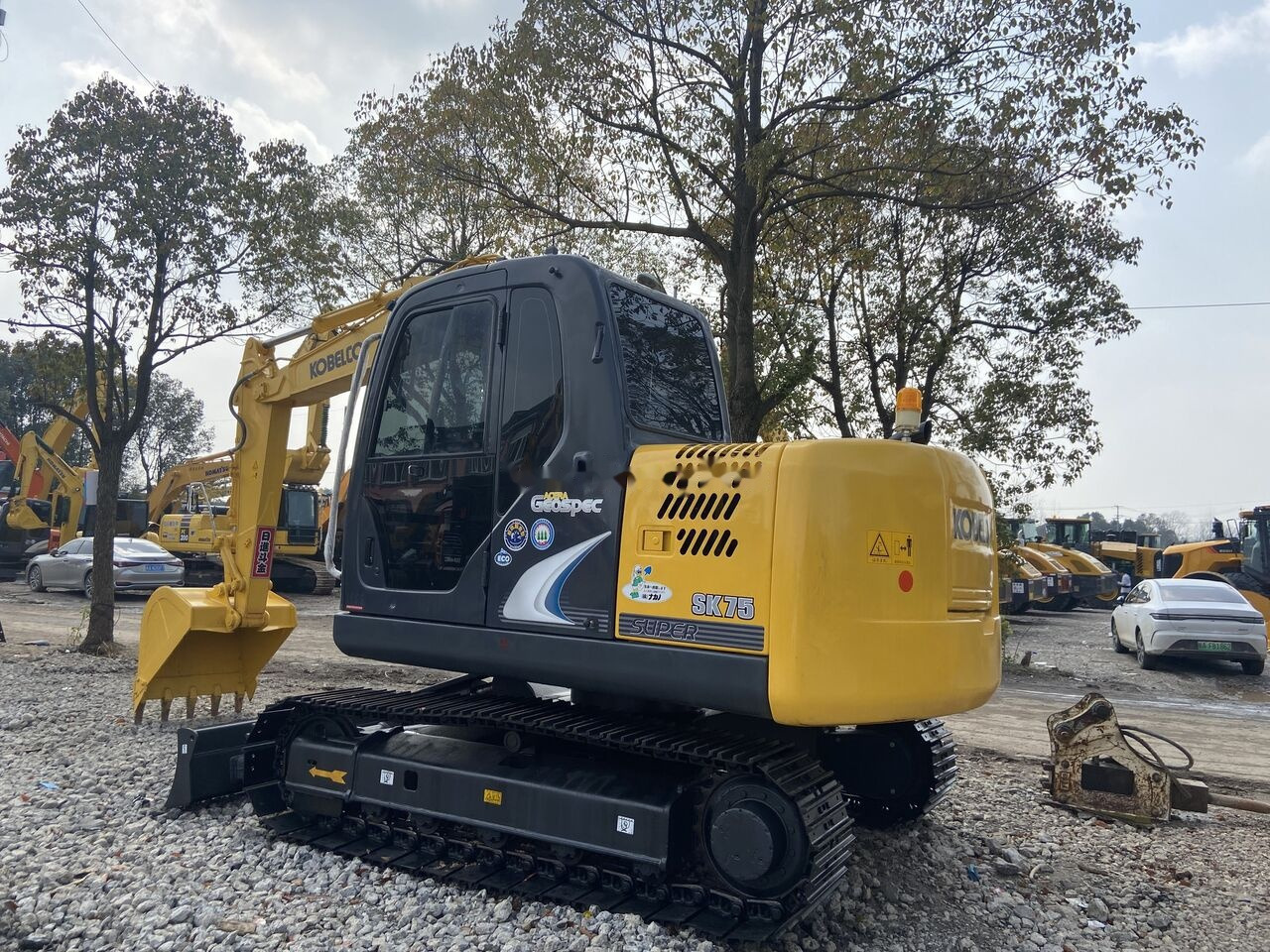 Kobelco SK75-8 - Mini bager: slika 5 Kobelco SK75-8 - Mini bager: slika 5