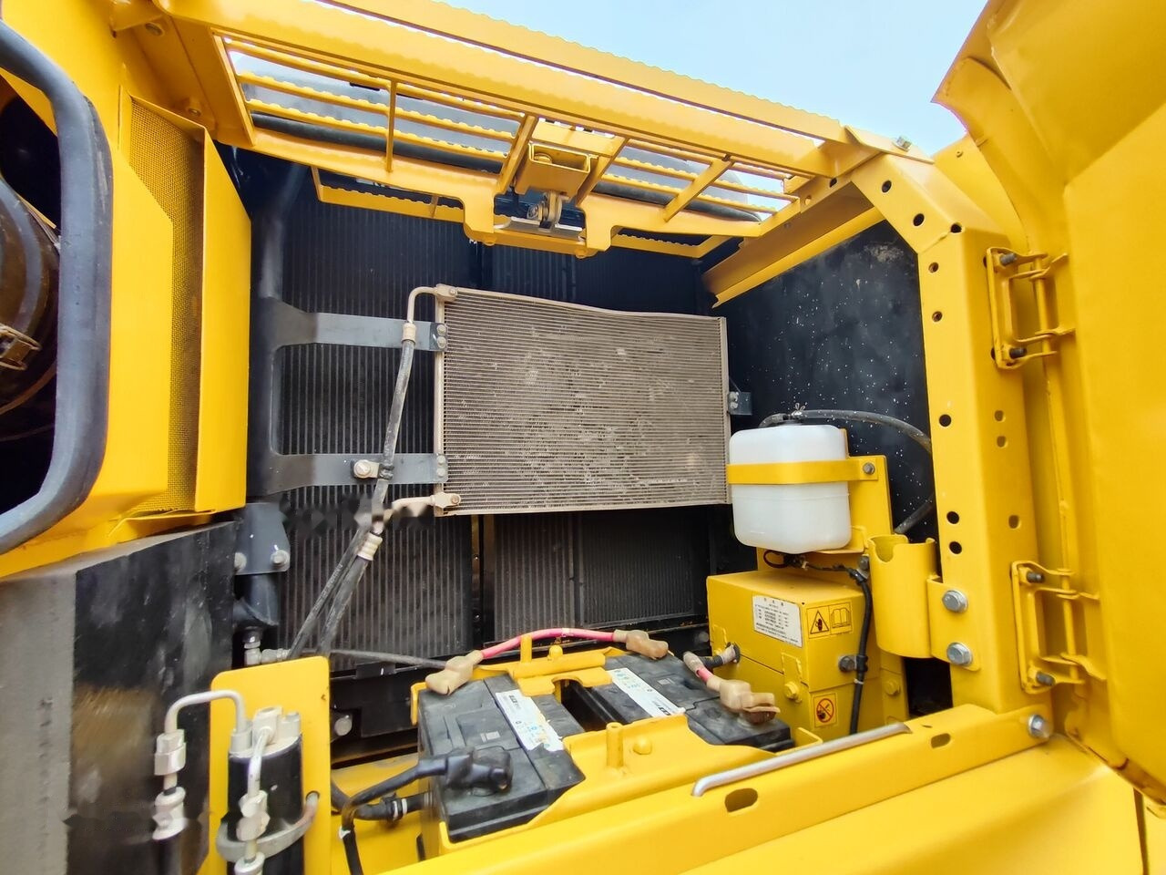 Bager guseničar Komatsu PC160LC-7: slika 10