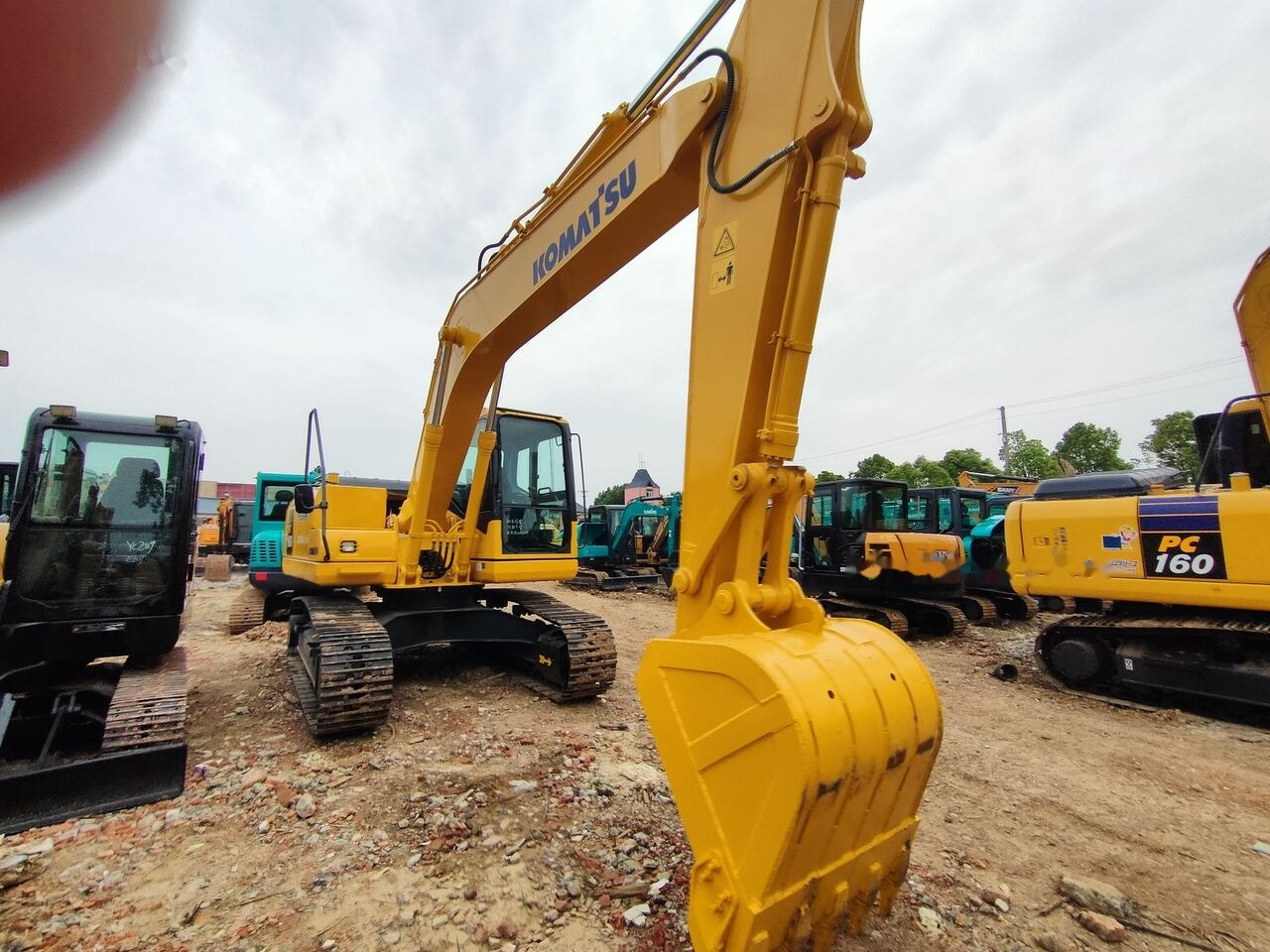 Bager guseničar Komatsu PC160LC-7: slika 7