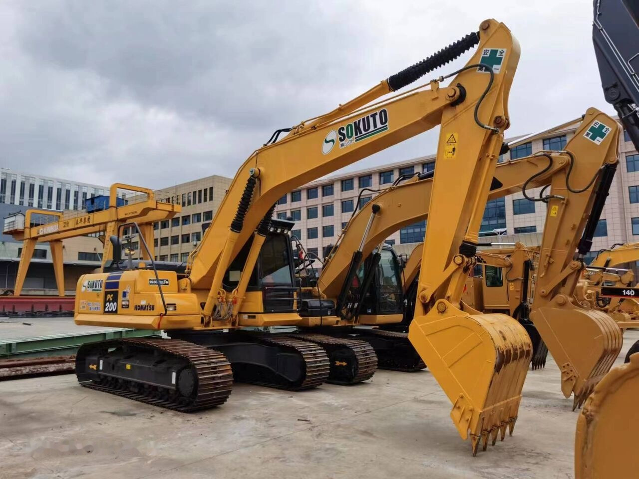 Komatsu PC200-8 - Bager guseničar: slika 3 Komatsu PC200-8 - Bager guseničar: slika 3
