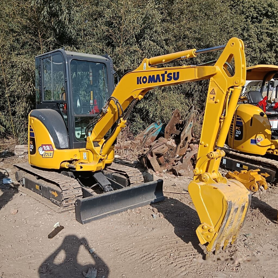 Komatsu PC30MR - Mini bager: slika 2 Komatsu PC30MR - Mini bager: slika 2