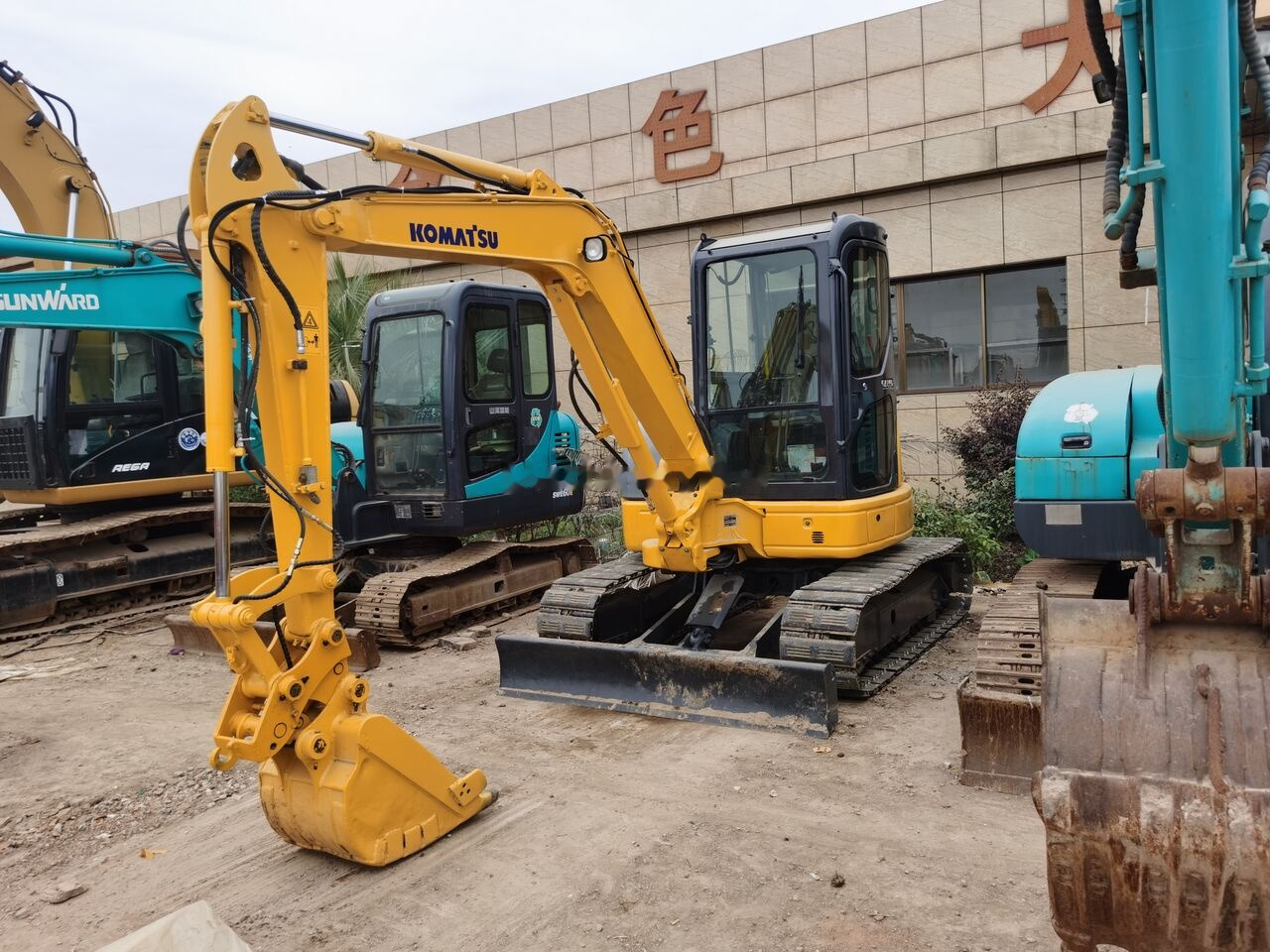 Komatsu PC40 - Mini bager: slika 4 Komatsu PC40 - Mini bager: slika 4