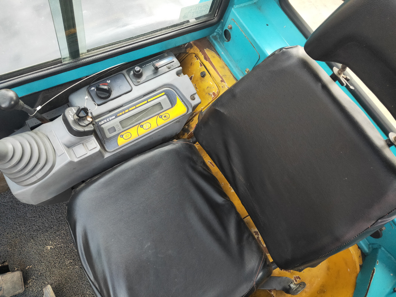 Kubota KX135 - Mini bager: slika 1 Kubota KX135 - Mini bager: slika 1