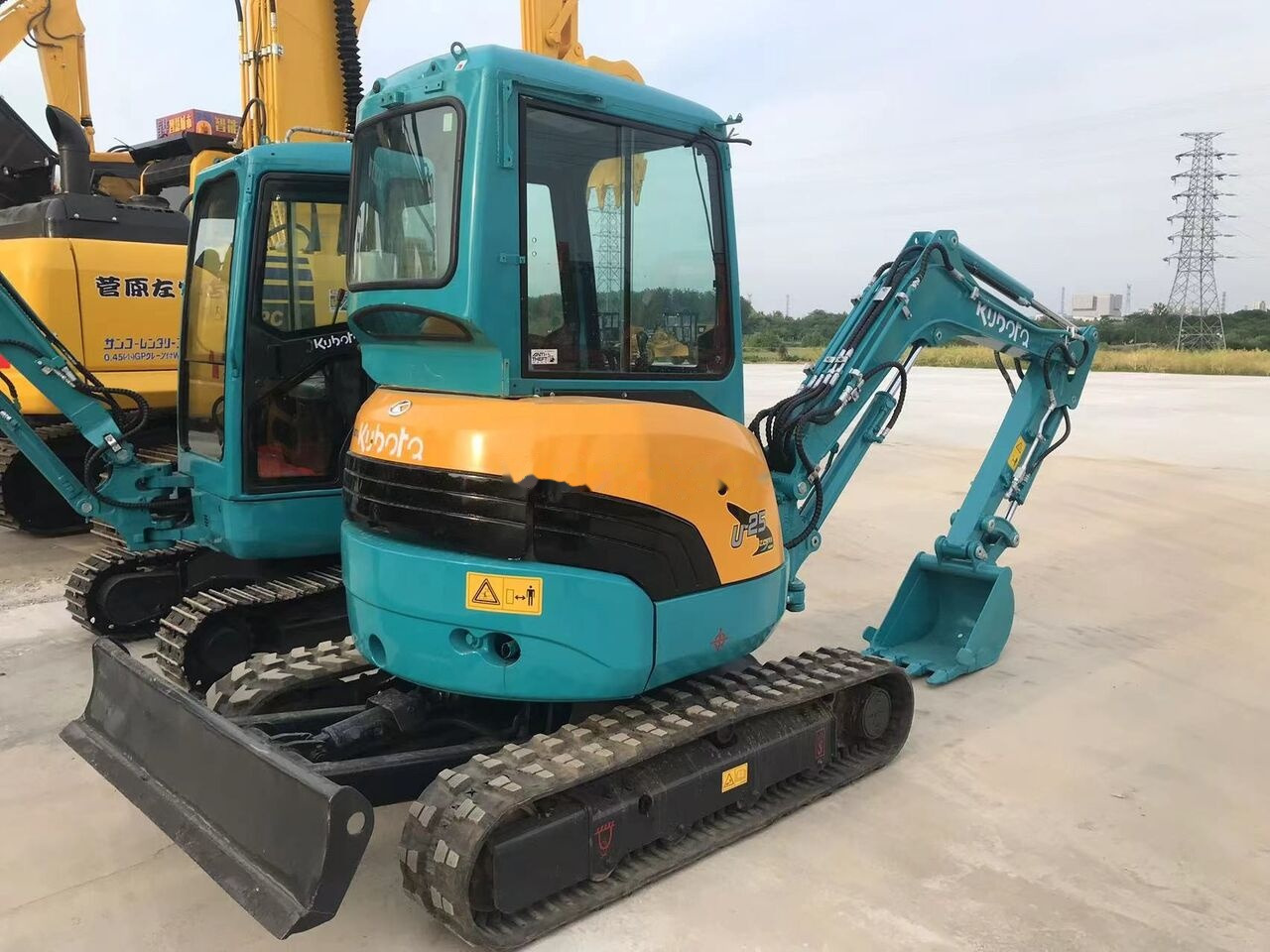Kubota U25 - Mini bager: slika 1 Kubota U25 - Mini bager: slika 1