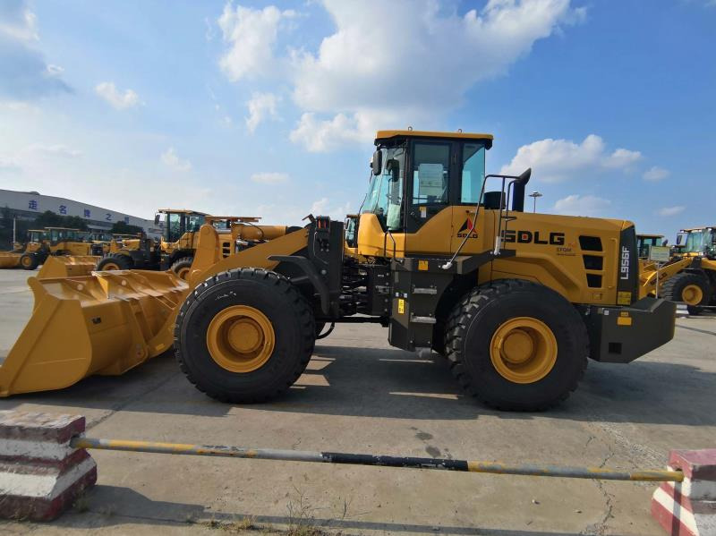 SDLG 956F - Utovarivač točkaš: slika 1 SDLG 956F - Utovarivač točkaš: slika 1