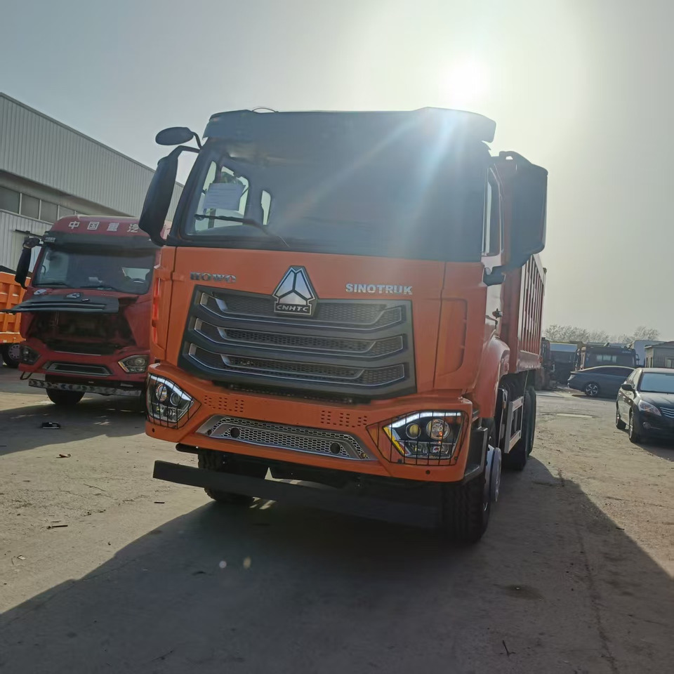 SINOTRUK HOHAN 6x4 - Istovarivač: slika 3 SINOTRUK HOHAN 6x4 - Istovarivač: slika 3