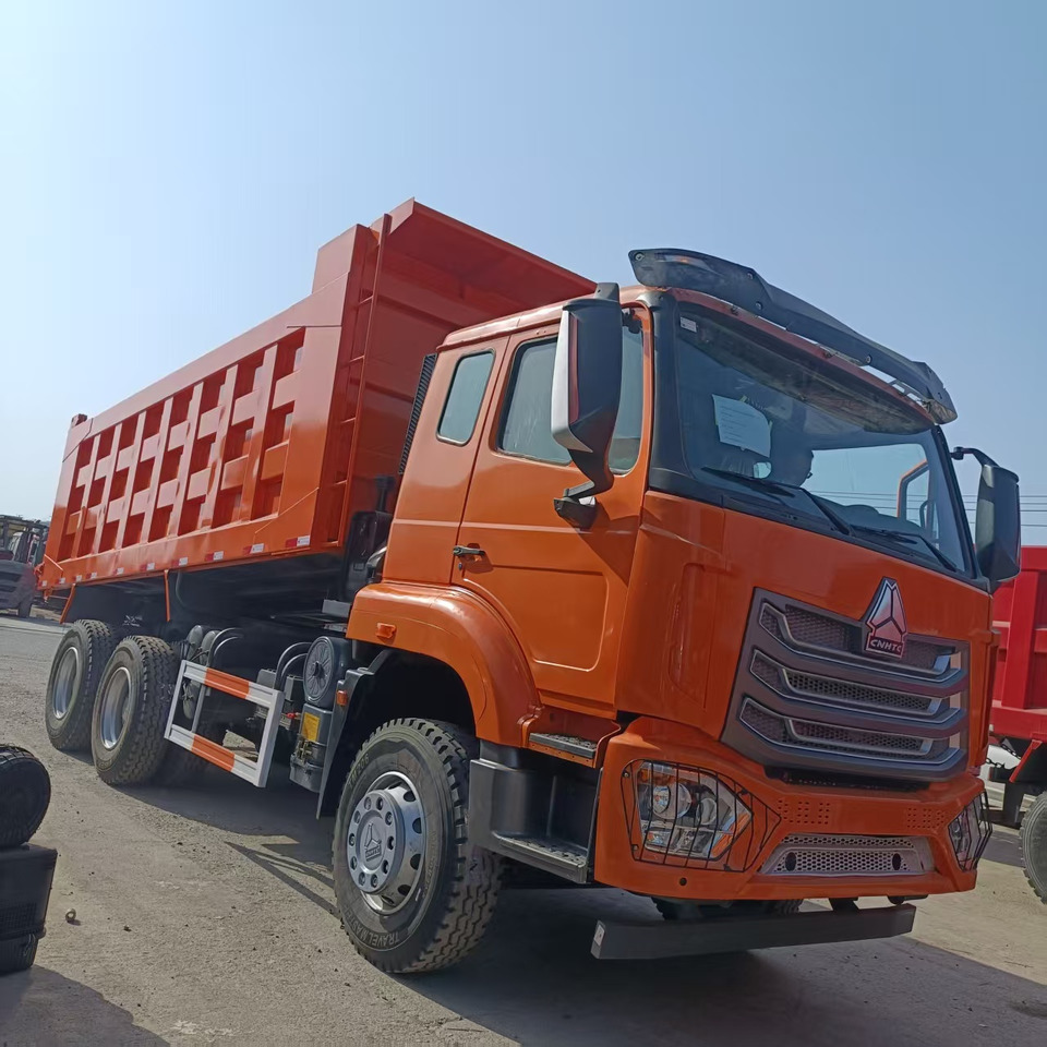 SINOTRUK HOHAN 6x4 - Istovarivač: slika 2 SINOTRUK HOHAN 6x4 - Istovarivač: slika 2